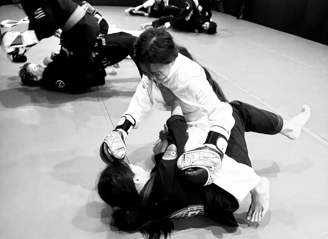 TEENS SELF-DEFENSE